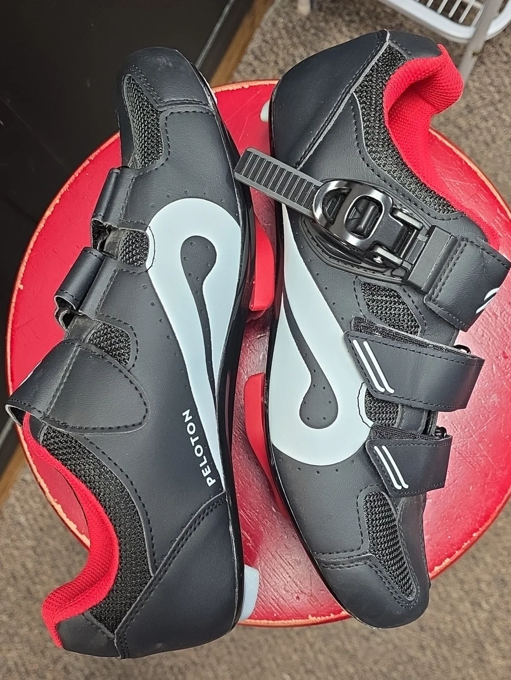 Peleton Cycling Shoes Men's 9 Women's 11